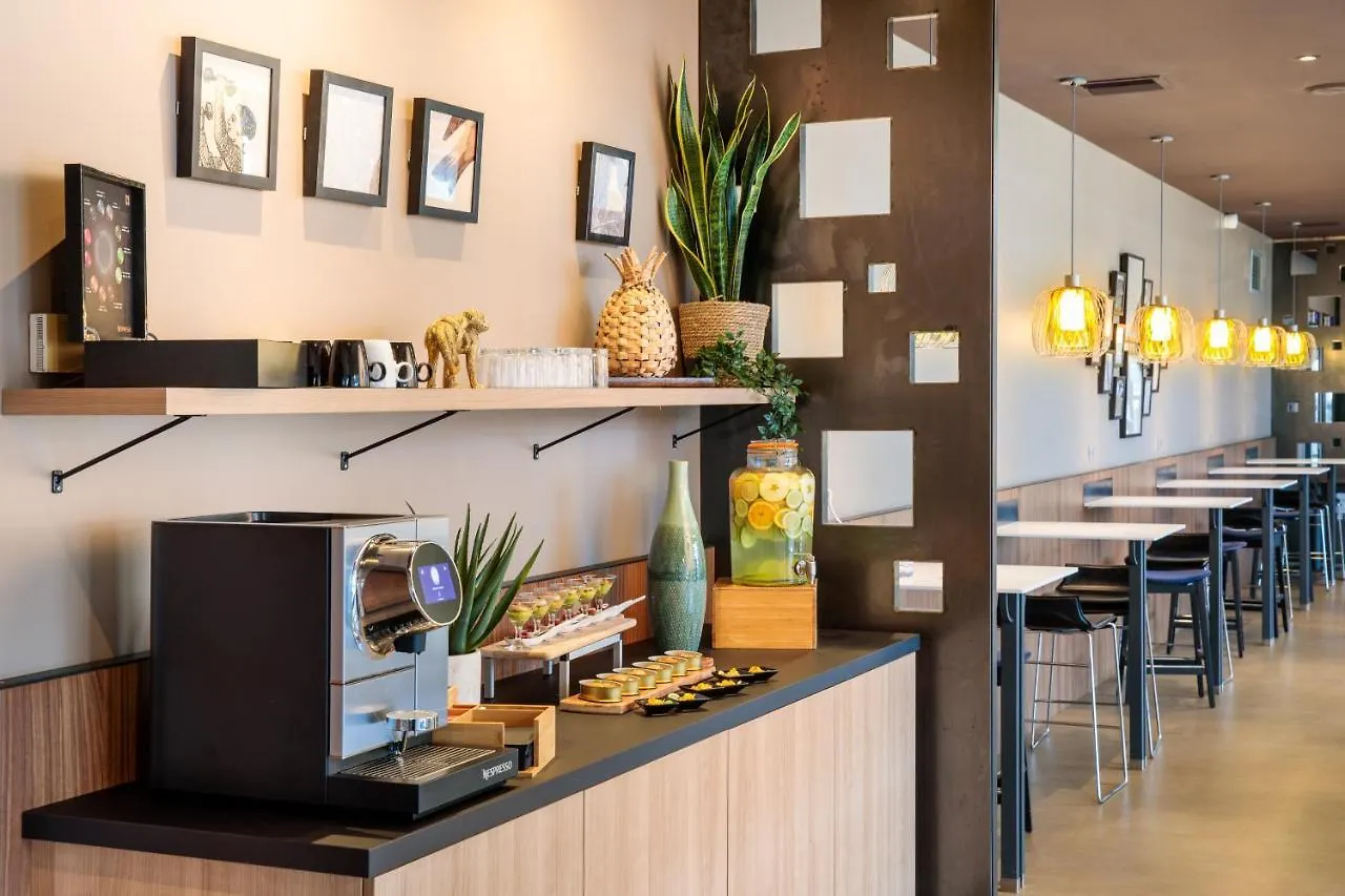Hotel Novotel Paris 14 Porte D'Orleans