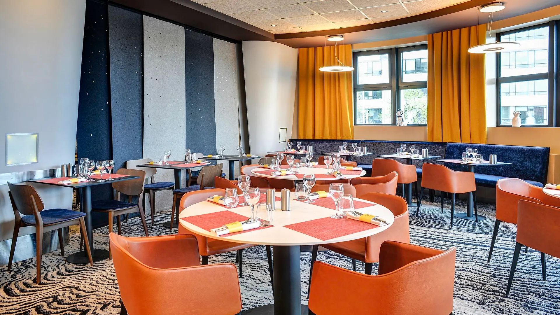 Novotel Paris 14 Porte D'Orleans Hotel