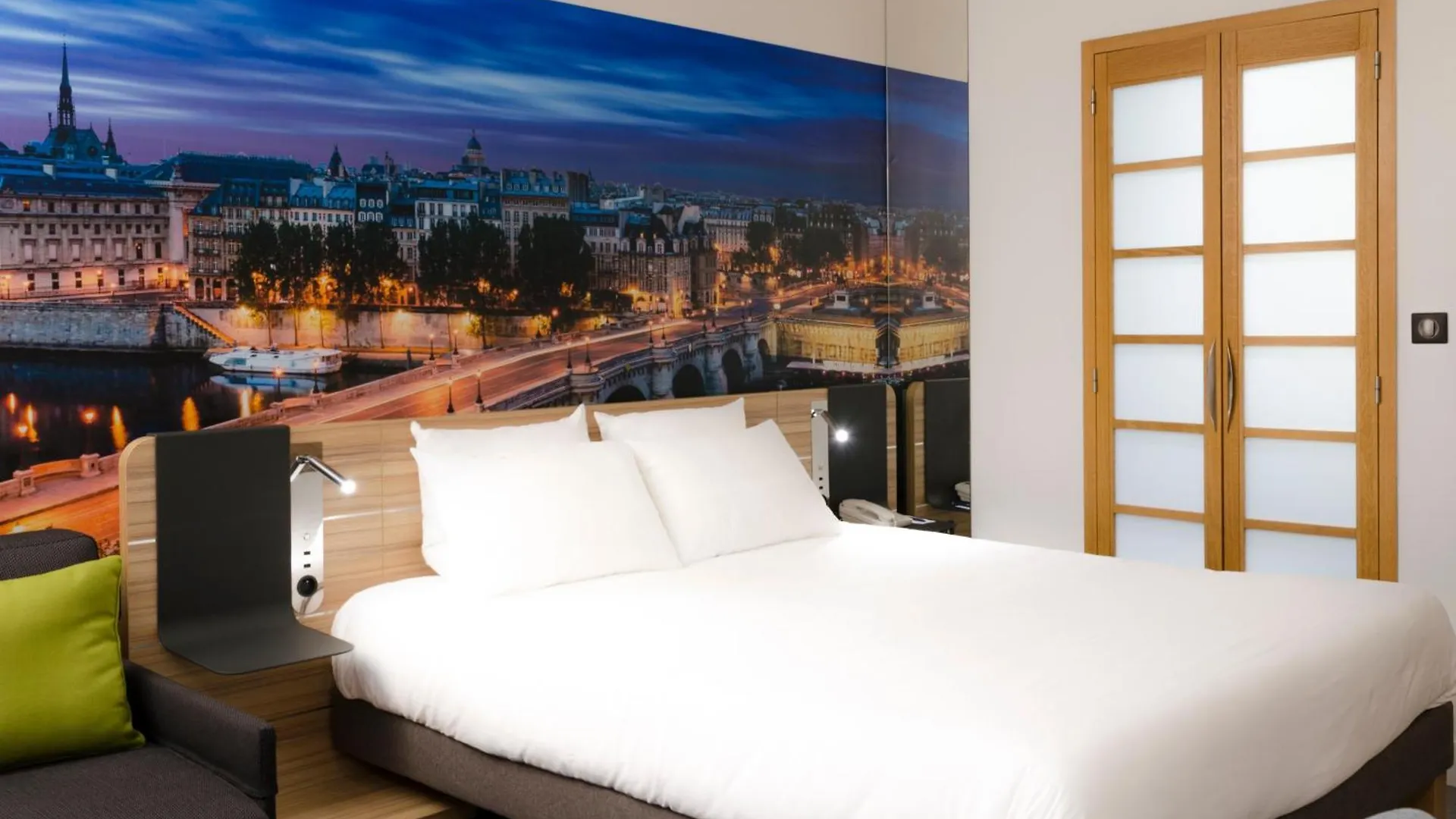 **** Hotel Novotel Paris 14 Porte D'Orleans France