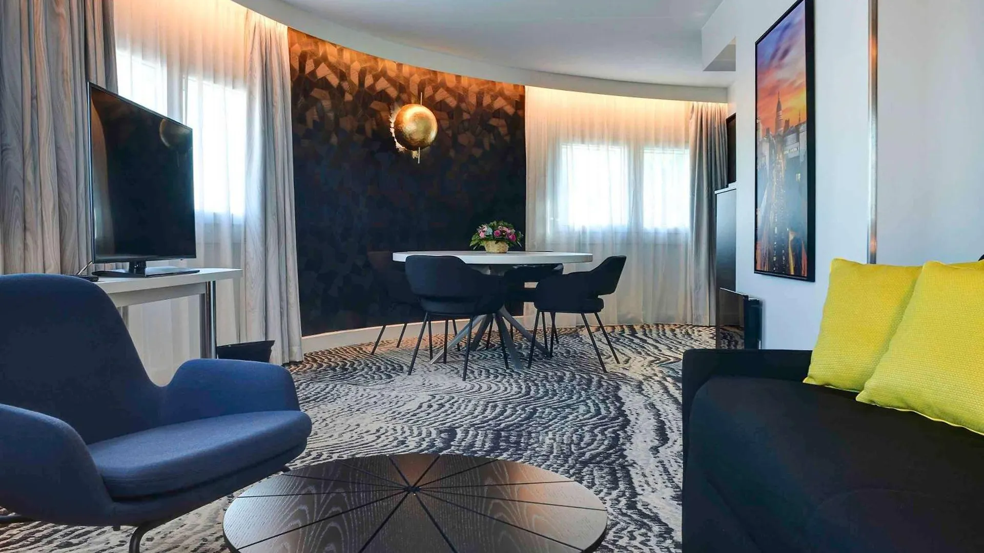 Novotel Paris 14 Porte D'Orleans Hotel